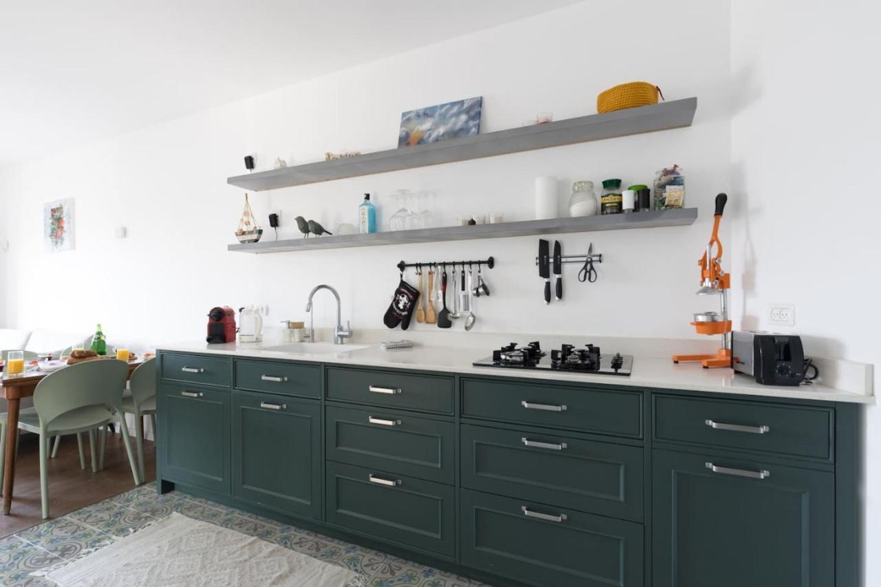 Elegant Apartment W Balcony & Mamad In Heart Of Tel Aviv By Sea N' Rent Ngoại thất bức ảnh